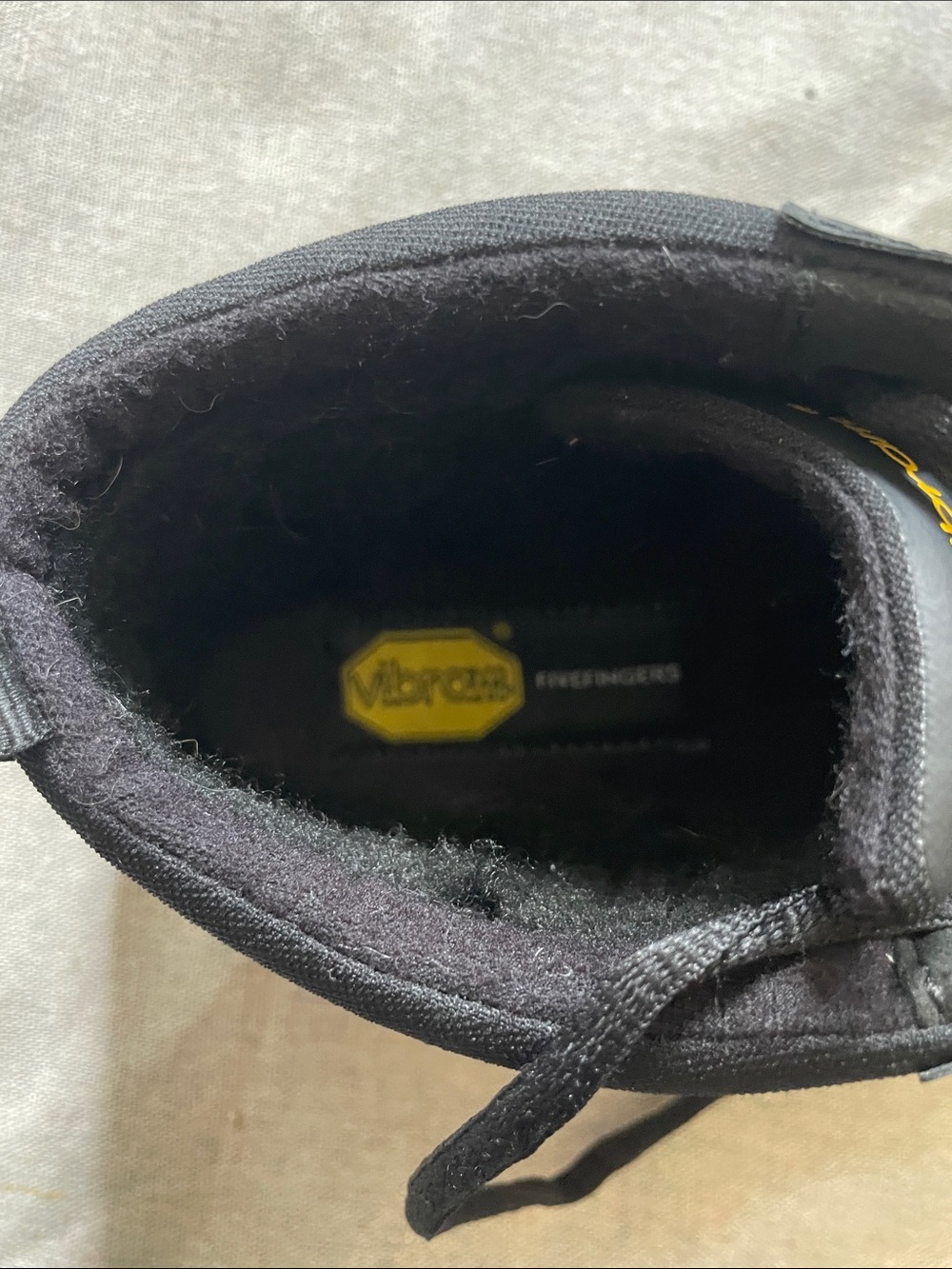Vibram Black Five-Finger Shoes outdoor/trail/barefoot - Picture 5 of 6